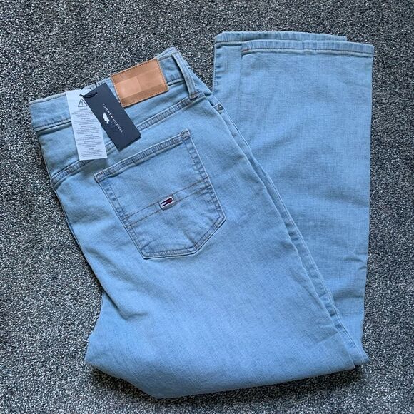 NWT! PLUS Women’s Tommy Hilfiger Straight Leg Blue Jeans 40x30 - Picture 1 of 7